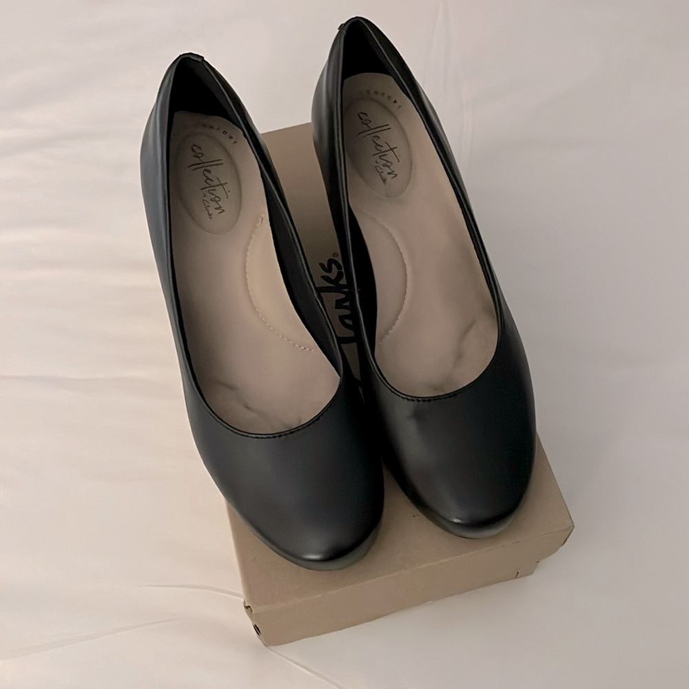 CLARKS Flores Petra Wedge Pumps